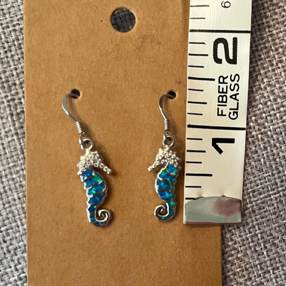 N/A seahorse dangle
